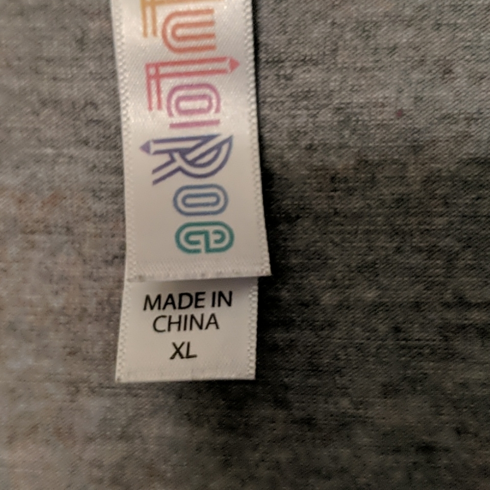 Top - Picture 2 of 2